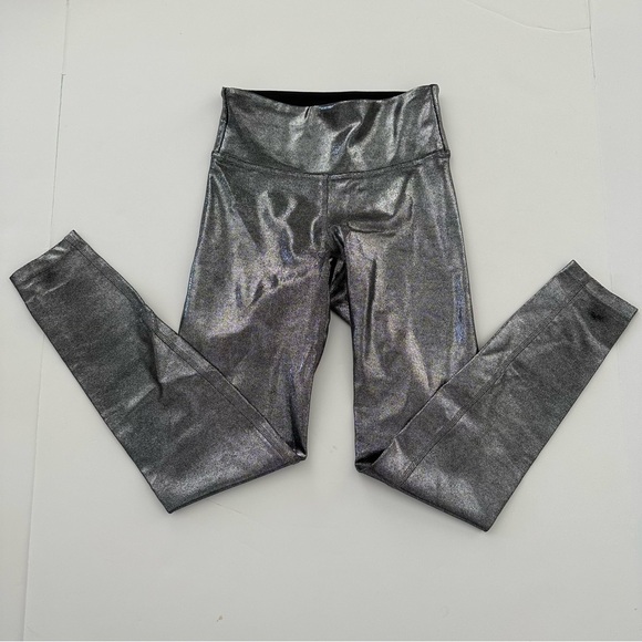 Bundle Heroine Sport Marvel Metallic Leggings Silver Gold X Small - Picture 2 of 14